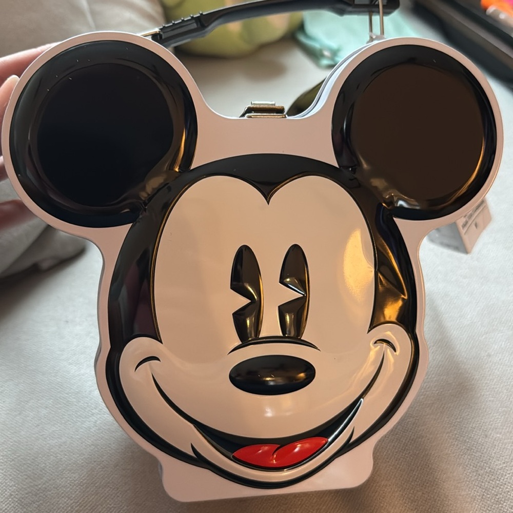 Mickey Mouse Shaped Lunch Box - Picture 2 of 7
